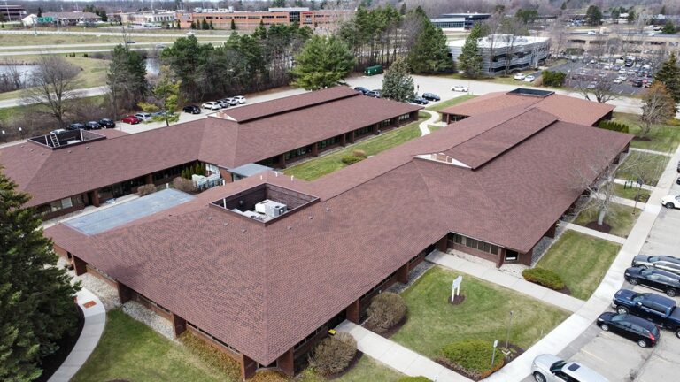 roof repairman Michigan