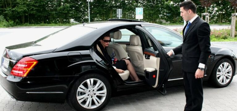 Taxi-to-Bristol-Airport