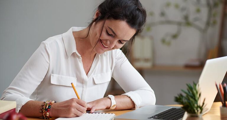 essay-writing-student