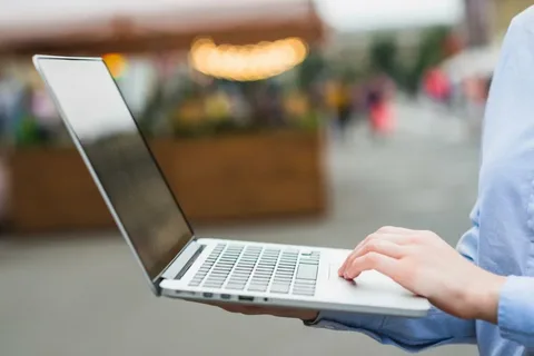 Laptop at rent