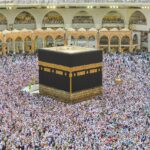 Discover essential tips to consider before booking your Umrah package.
