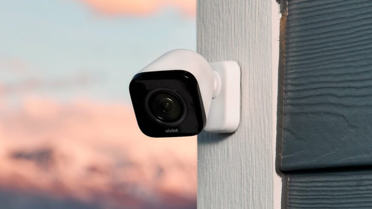 security camera with monitor