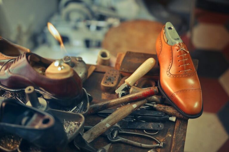 men shoes repair in Dubai