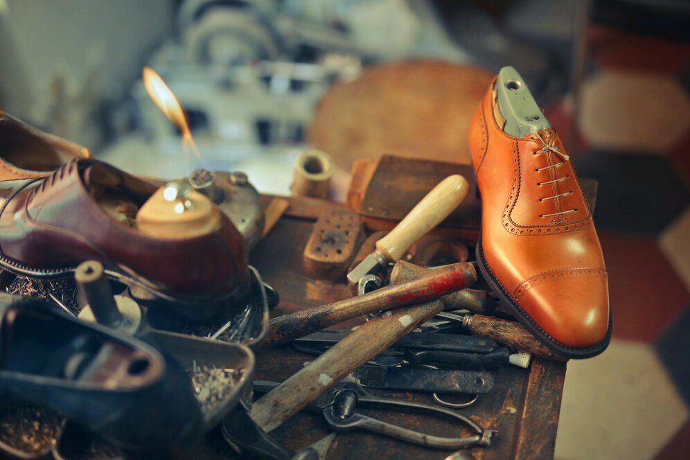 men shoes repair in Dubai