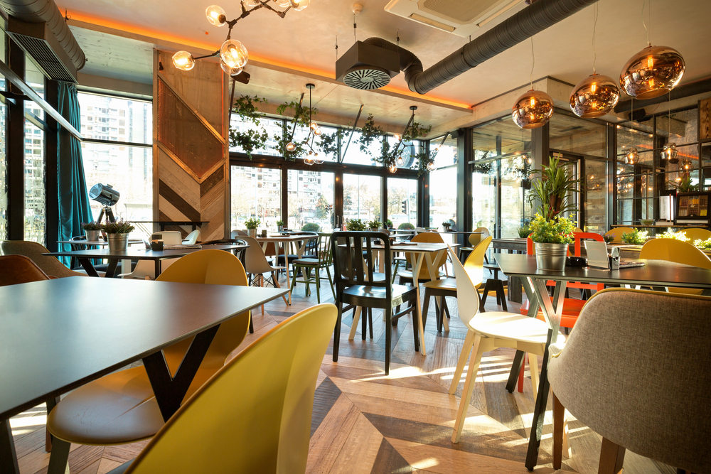 How Can Consultants Optimize Restaurant Seating Layouts?