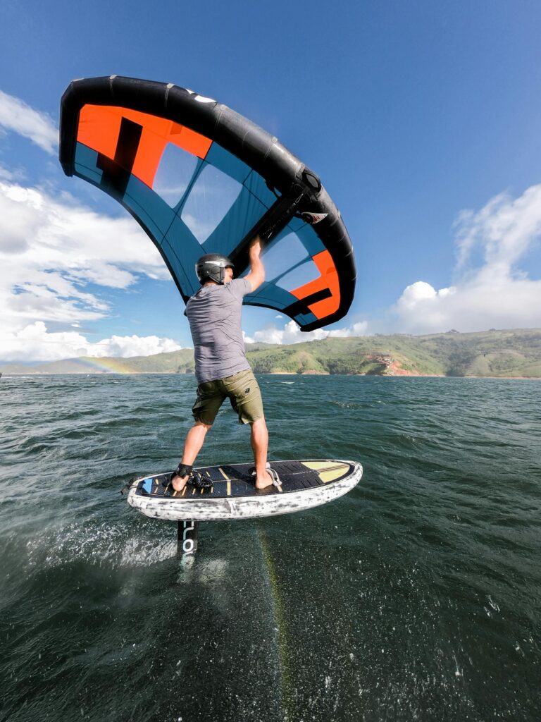 electric hydrofoil board