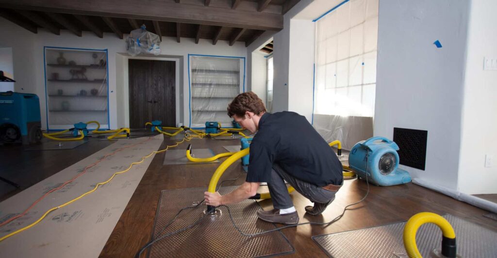emergency water damage cleanup service