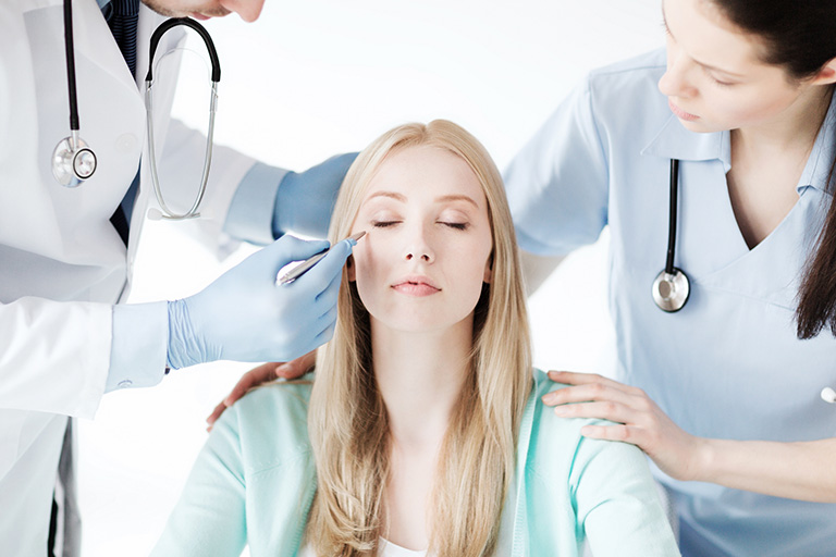 Aesthetics course for non-medics