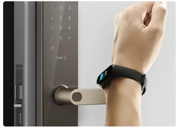 Smart door lock installation