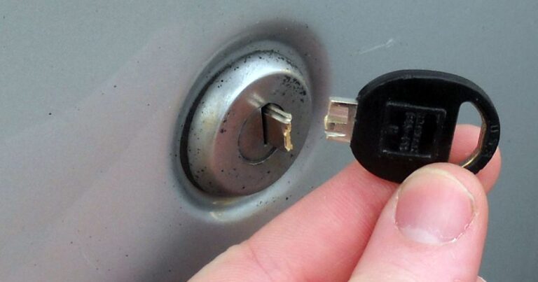 Broken Ignition Key Extraction