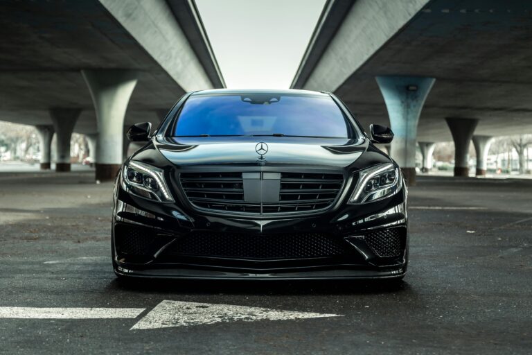 Reliable Black Town Car Service for Luxurious Rides