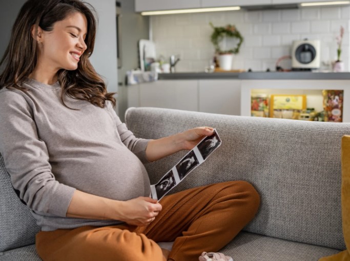 pregnancy photo