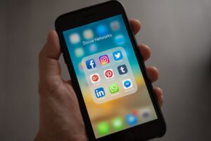 Avail Social Media Marketing Services to Make Your Brand Trustworthy