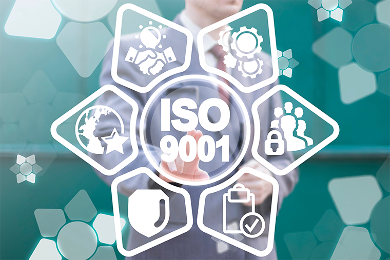 Clicking-on-an-ISO-9001-graphic