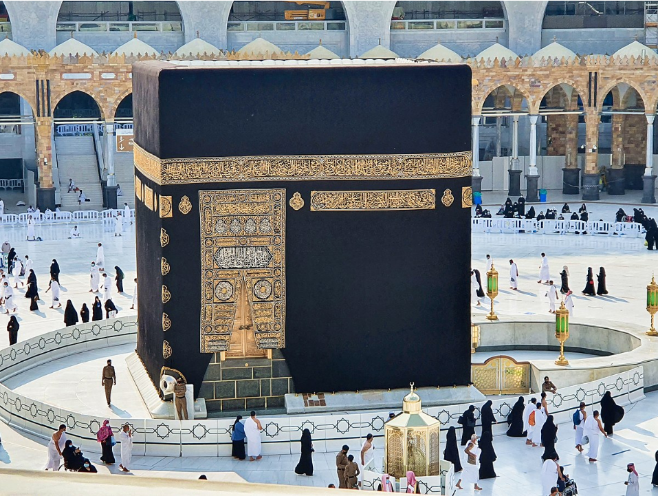 Umrah packages manchester 2025