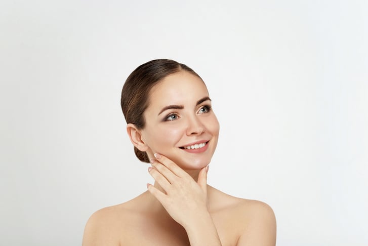 Does the Nefertiti Lift Help with Neck Wrinkles?