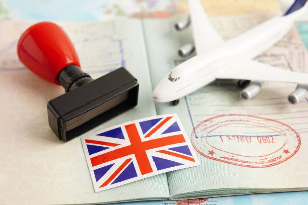 How a UK Tourist Visa Consultant in India Can Simplify Your Travel Plans