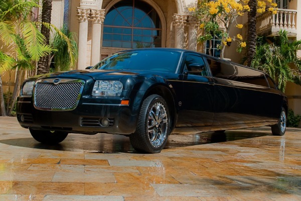 Limousine Service Middlesex to LGA Airport