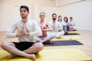 best meditation retreats in india