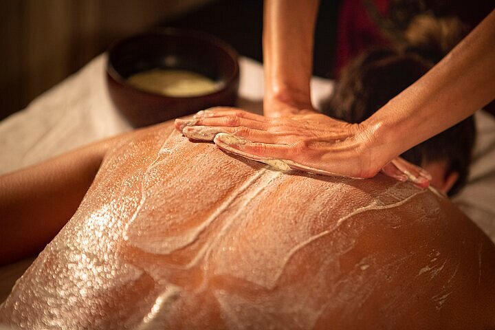 Back Facial in Dubai