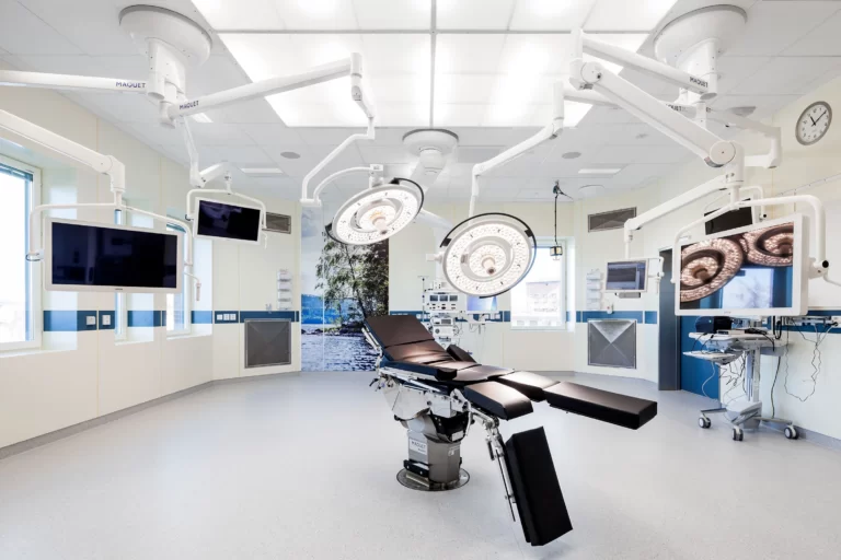 advantage-of-specialist-clinic-768x512