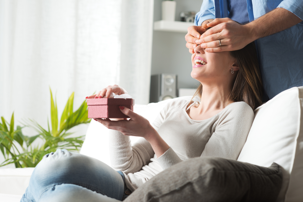 Unique Gifts for Girlfriend That She’ll Absolutely Love