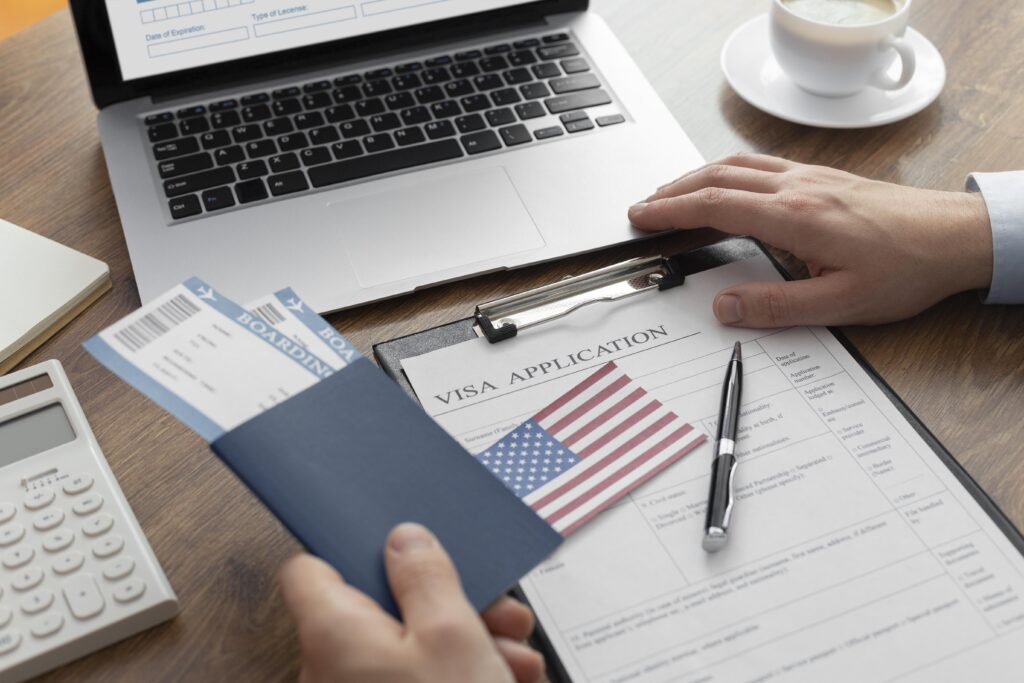 visa-application-composition-with-american-flag (4)