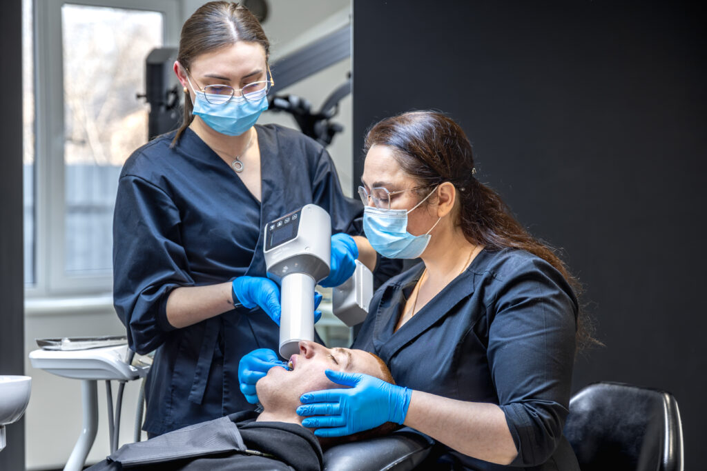 Understanding Endodontist Salary Trends in the US