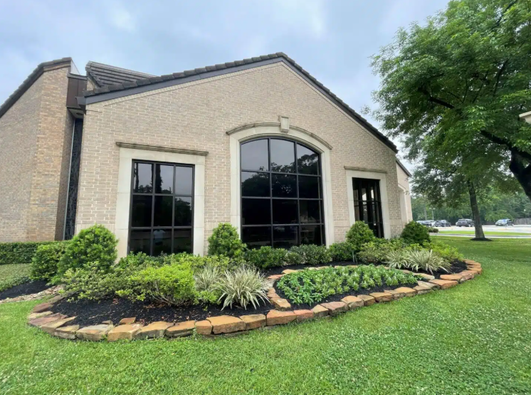 commercial landscaping houston