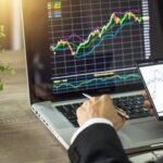 Top traders in India using winning stock market strategies and best demat accounts