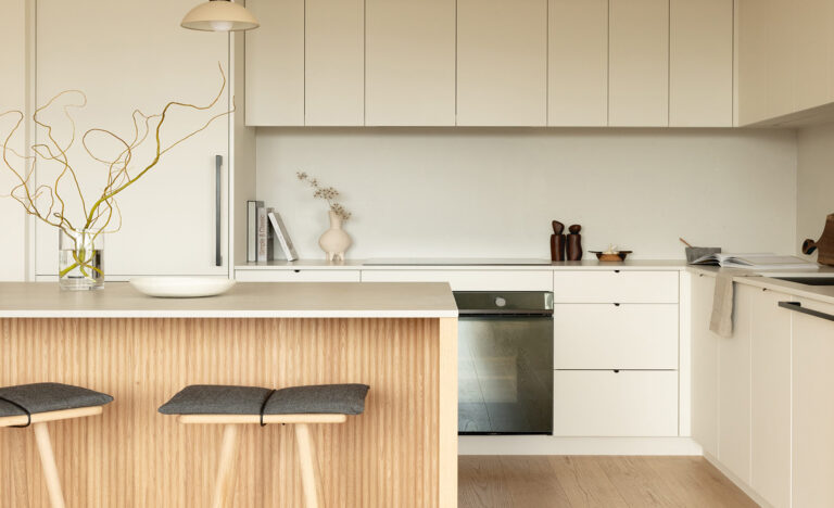 65c667db3d3dc89fc7a87bb7_Shift_Homer-15-min intro image small cover