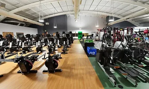 can you get a day pass for david lloyd