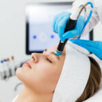 Can a Hydrafacial Near Me Help With Dry Skin Problems