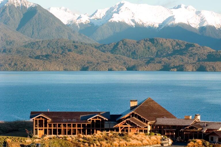 Lodge booking in Te Anau New Zealand