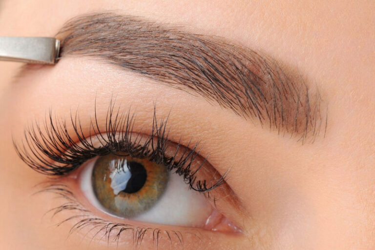 Hair Transplant in Dubai for Young Adults: Is It Safe?