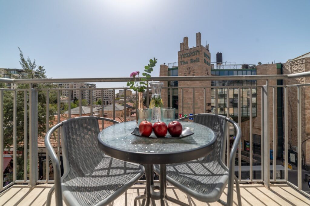 Hotel with Shabbat meals in Jerusalem(מלון עם ארוחות שבת בירושלים)