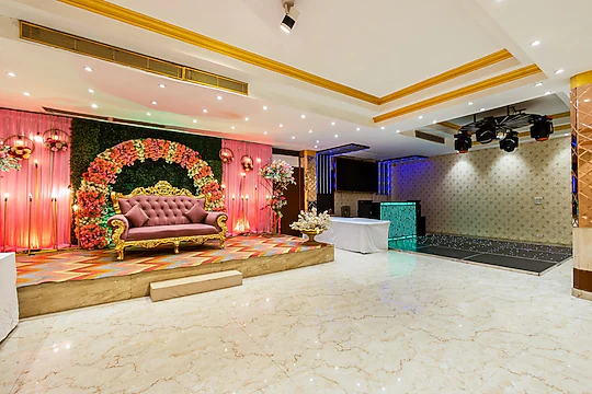 Best Hotel in Rajouri Garden Delhi