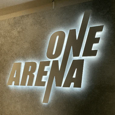 Why That Glowing Halo Effect on Signs Keeps Showing Up Everywhere