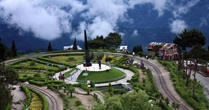 best places to visit in Darjeeling
